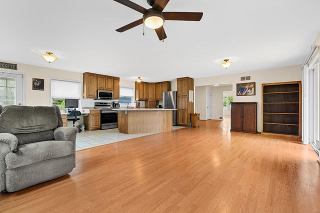 6806 Oakland Drive, Portage, MI 49024