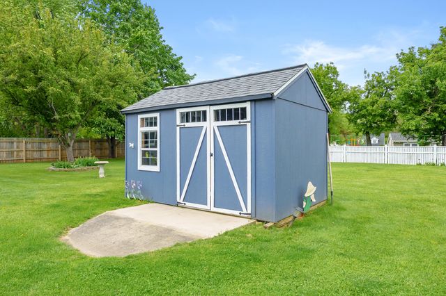 6806 Oakland Drive, Portage, MI 49024