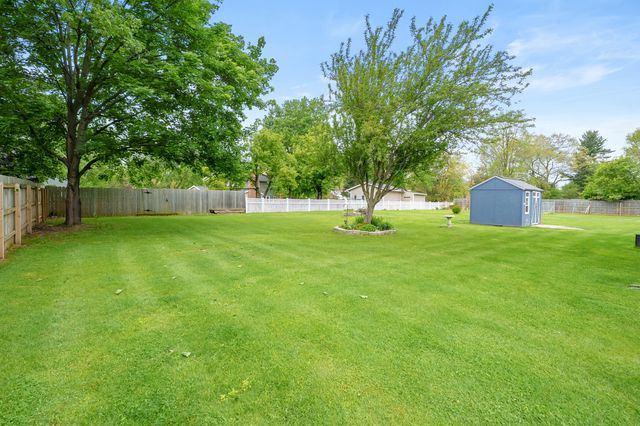 6806 Oakland Drive, Portage, MI 49024