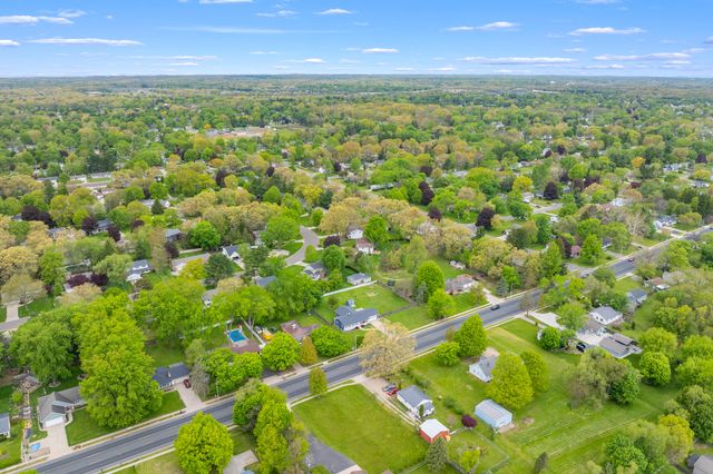 6806 Oakland Drive, Portage, MI 49024