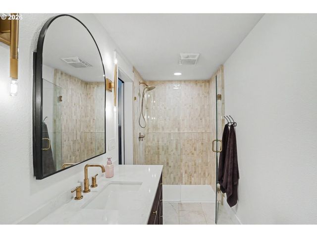 4918 VIEWCREST Rd S, Salem, OR 97302