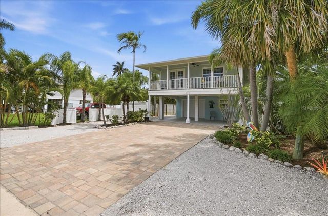 2811 GULF DRIVE, Holmes Beach, FL 34217