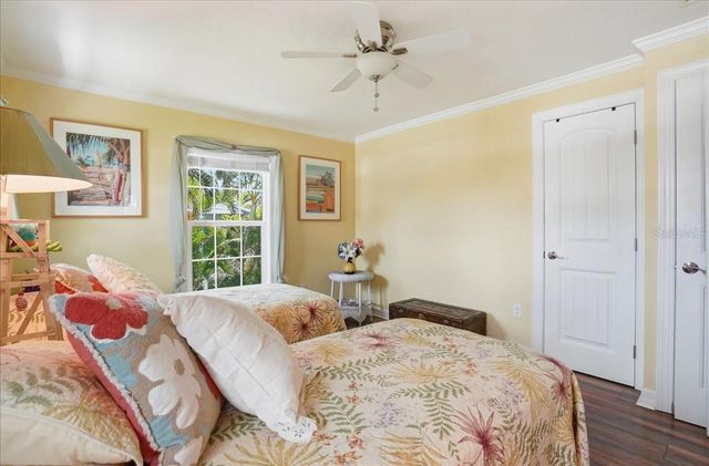 2811 GULF DRIVE, Holmes Beach, FL 34217