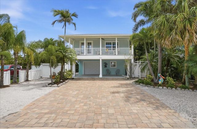 2811 GULF DRIVE, Holmes Beach, FL 34217