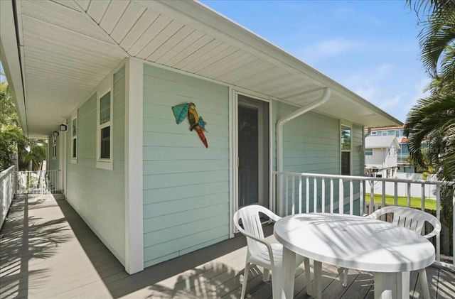 2811 GULF DRIVE, Holmes Beach, FL 34217