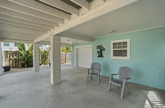 2811 GULF DRIVE, Holmes Beach, FL 34217