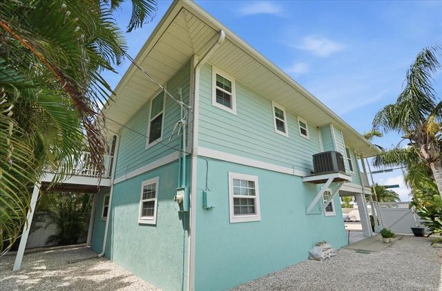 2811 GULF DRIVE, Holmes Beach, FL 34217