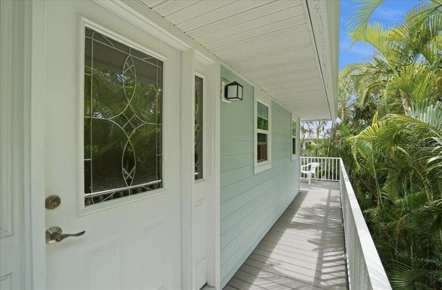 2811 GULF DRIVE, Holmes Beach, FL 34217