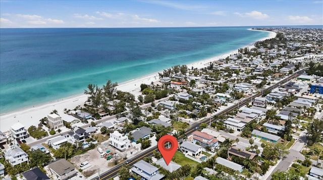 2811 GULF DRIVE, Holmes Beach, FL 34217