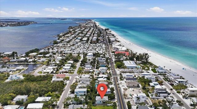 2811 GULF DRIVE, Holmes Beach, FL 34217
