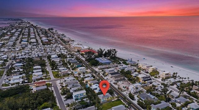 2811 GULF DRIVE, Holmes Beach, FL 34217