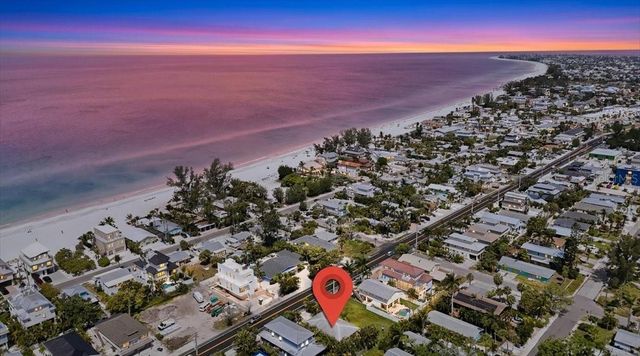 2811 GULF DRIVE, Holmes Beach, FL 34217