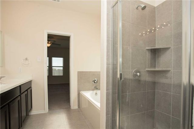 1036 Hillrose DR, Leander, TX 78641