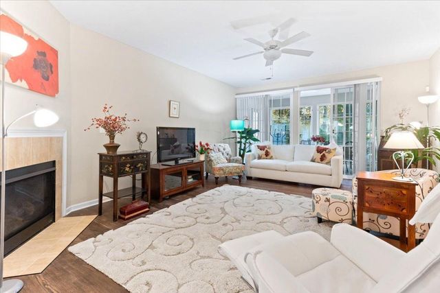 224 Lake Cove Drive, Delaware, OH 43015