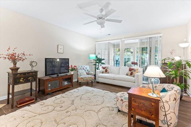 224 Lake Cove Drive, Delaware, OH 43015