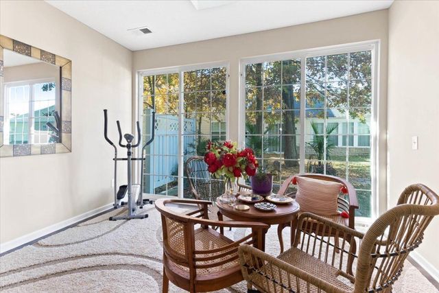 224 Lake Cove Drive, Delaware, OH 43015