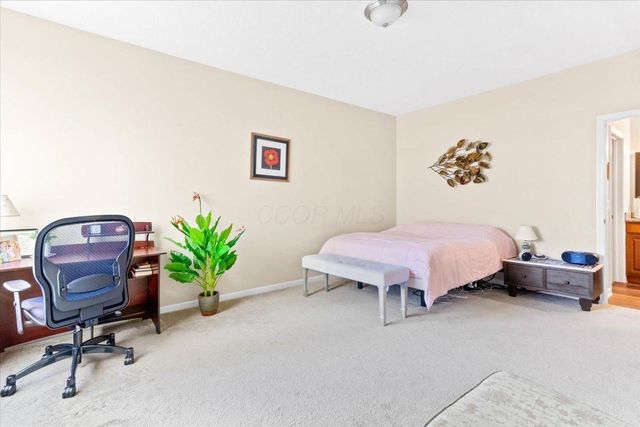 224 Lake Cove Drive, Delaware, OH 43015