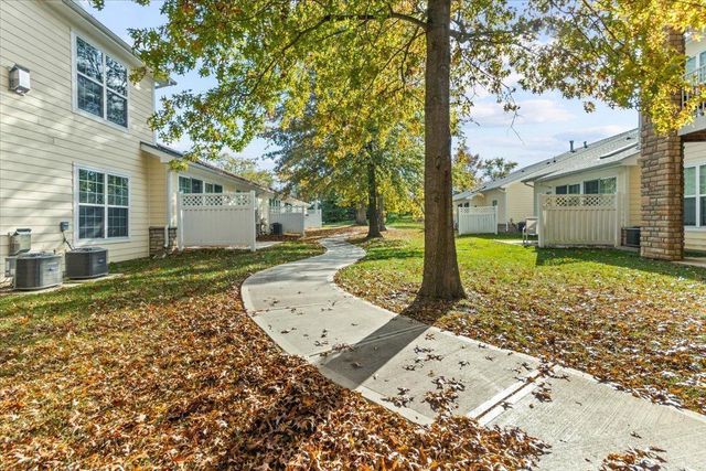 224 Lake Cove Drive, Delaware, OH 43015