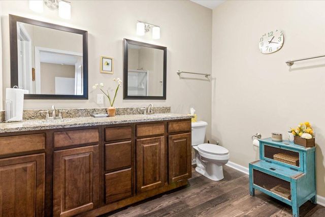 224 Lake Cove Drive, Delaware, OH 43015