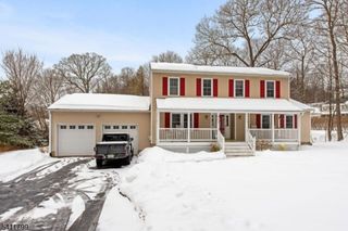 20 Windjammer Dr, Jefferson Twp., NJ 07849