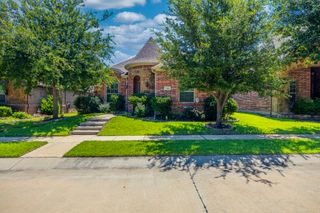 7428 Park Place Drive, North Richland Hills, TX 76182