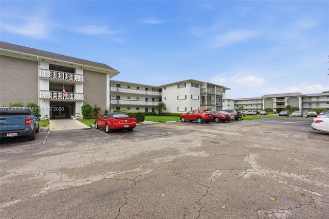 1201 Hillcrest Ct 209, Hollywood, FL 33021