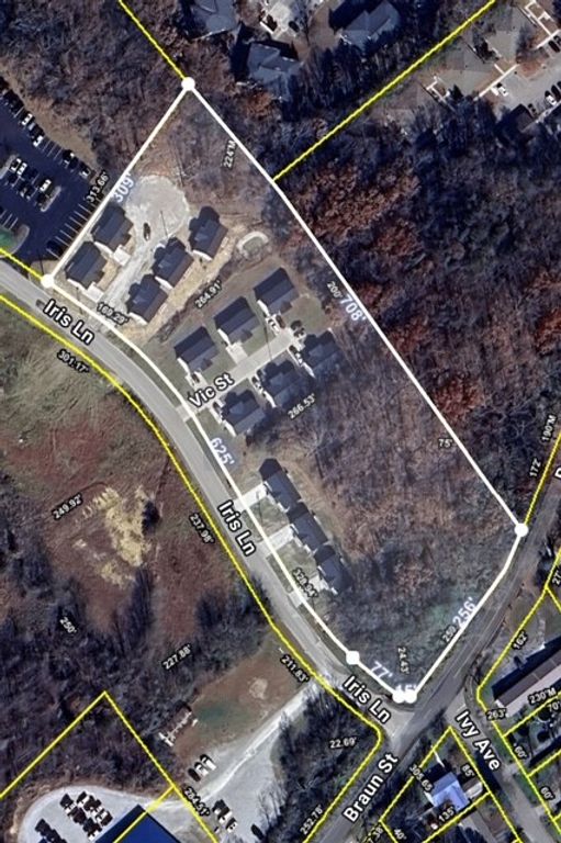225 Iris Ln, Crossville, TN 38555