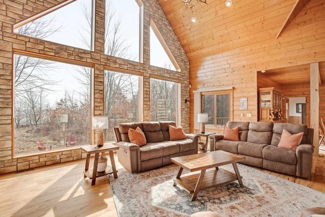 W5271 Southview Drive, Necedah, WI 54646