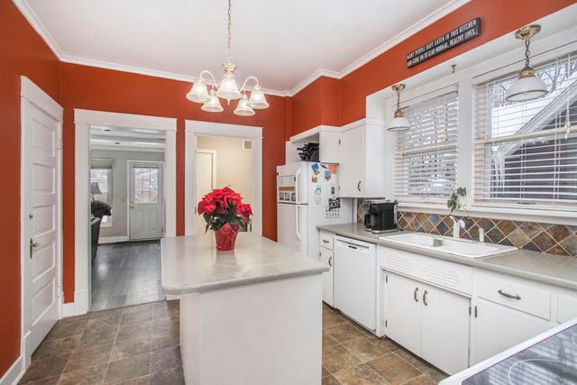 28 E 23rd Street, Holland, MI 49423