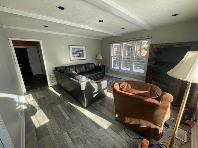 28 E 23rd Street, Holland, MI 49423