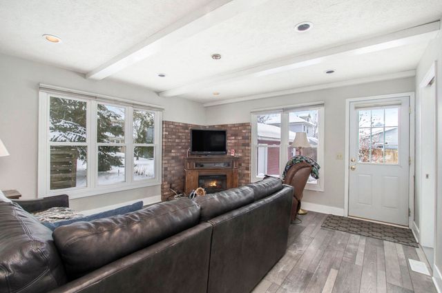 28 E 23rd Street, Holland, MI 49423