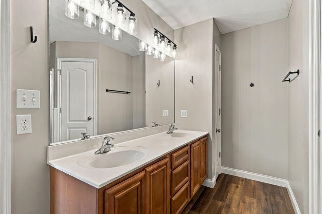 6301 RUTH ANN AVE, Hallsville, MO 65255