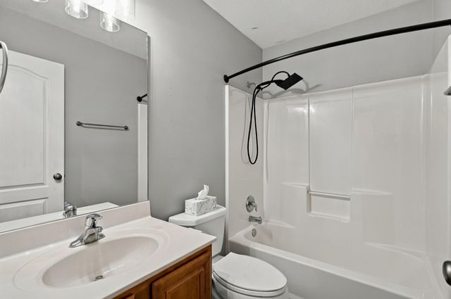 6301 RUTH ANN AVE, Hallsville, MO 65255