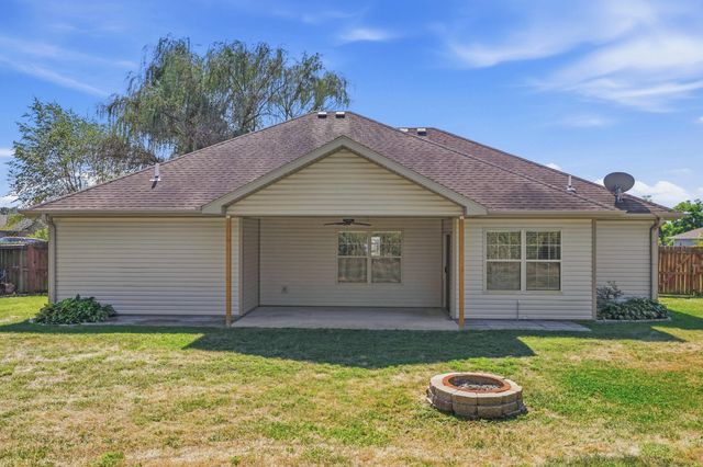 6301 RUTH ANN AVE, Hallsville, MO 65255