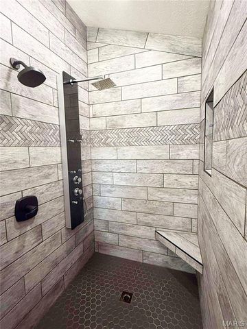 106 Park Place, Crocker, MO 65452