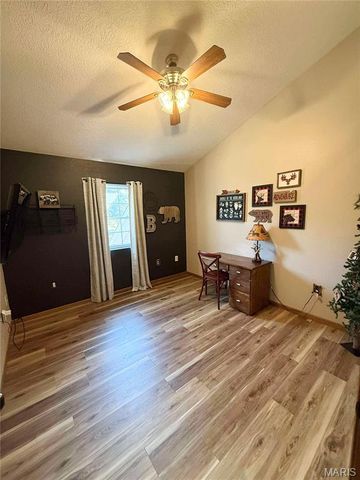 106 Park Place, Crocker, MO 65452