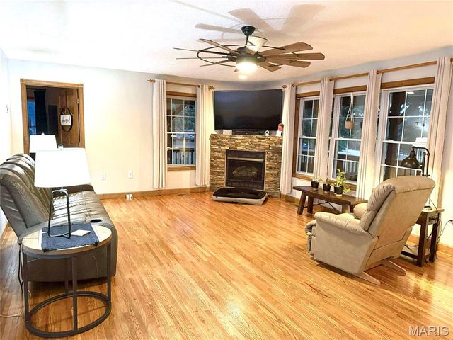 106 Park Place, Crocker, MO 65452