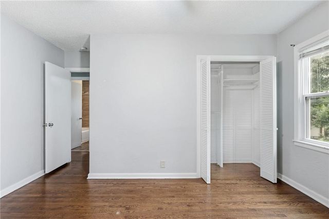 6505 Overton Avenue, Kansas City, MO 64133