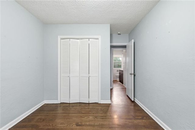 6505 Overton Avenue, Kansas City, MO 64133