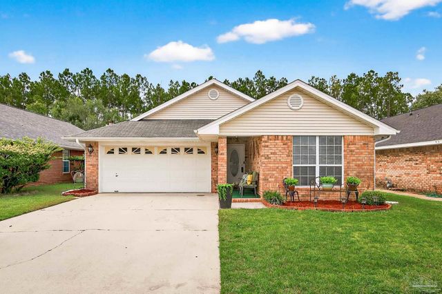 21 Easton St, Pensacola, FL 32533