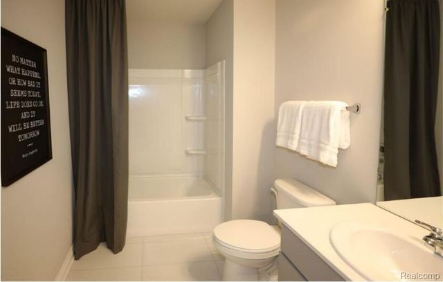 40111 Premier Drive 21, Plymouth, MI 48170