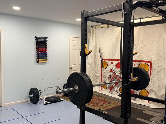 40111 Premier Drive 21, Plymouth, MI 48170