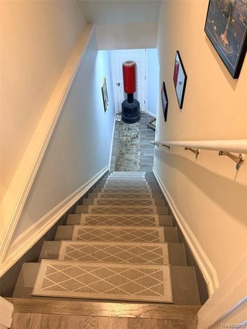 40111 Premier Drive 21, Plymouth, MI 48170