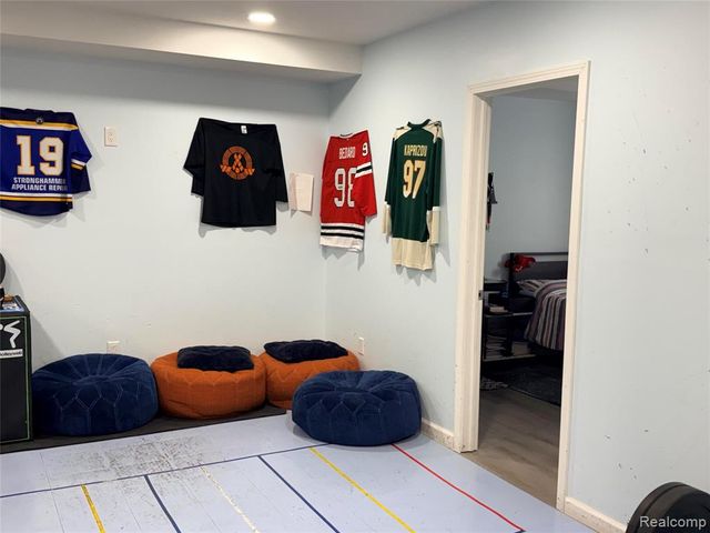 40111 Premier Drive 21, Plymouth, MI 48170