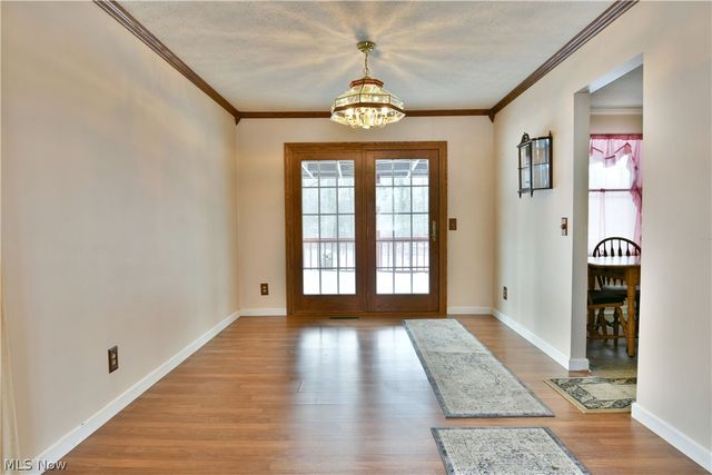 2516 Mahan Denman Road, Cortland, OH 44410