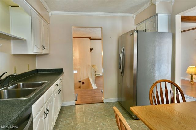 2516 Mahan Denman Road, Cortland, OH 44410