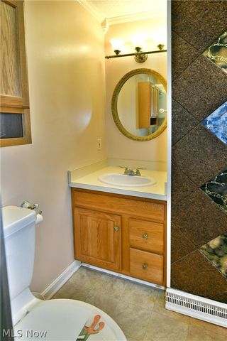 2516 Mahan Denman Road, Cortland, OH 44410