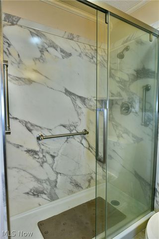 2516 Mahan Denman Road, Cortland, OH 44410