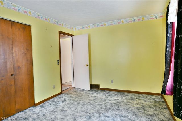 2516 Mahan Denman Road, Cortland, OH 44410