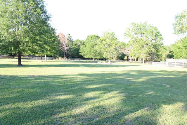 644 Fm 2679 Road, Brenham, TX 77833